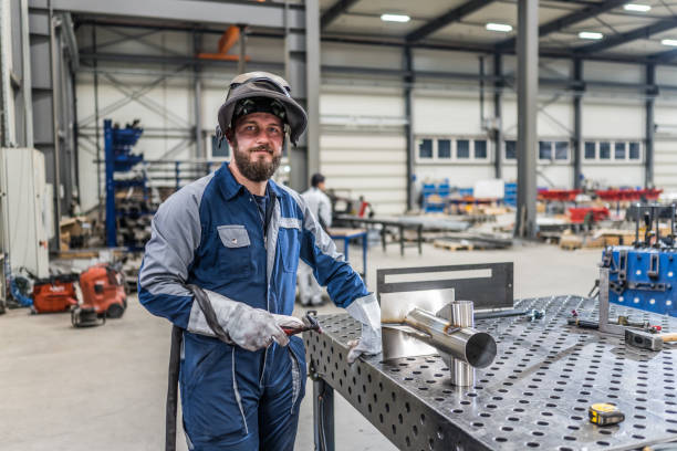  Willow Springs, MO Welder Pros